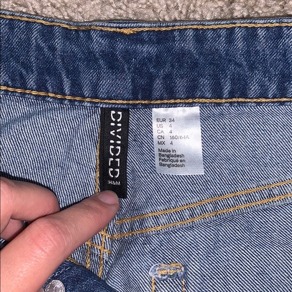 jean shorts - Picture 3 of 3